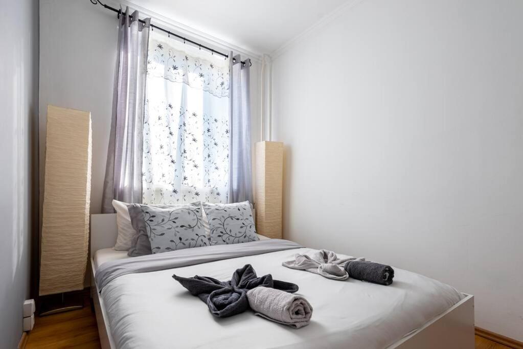 Spacious And Bright Flat Between Airport & Center Budapest Exterior photo